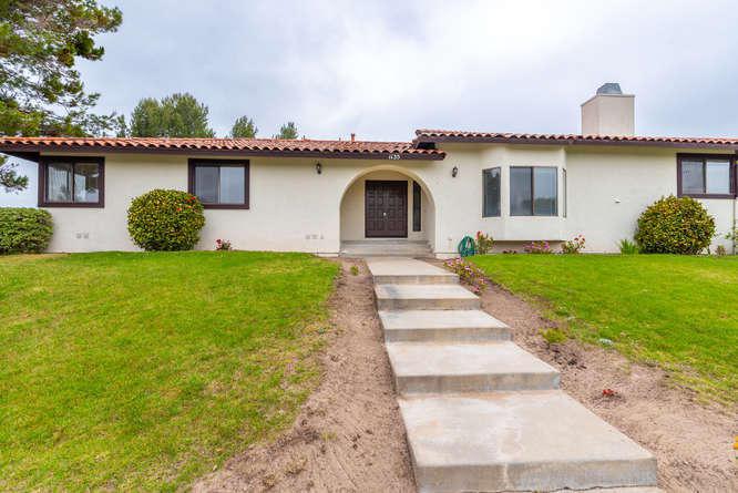 1135 Harris Dr - Photo 1