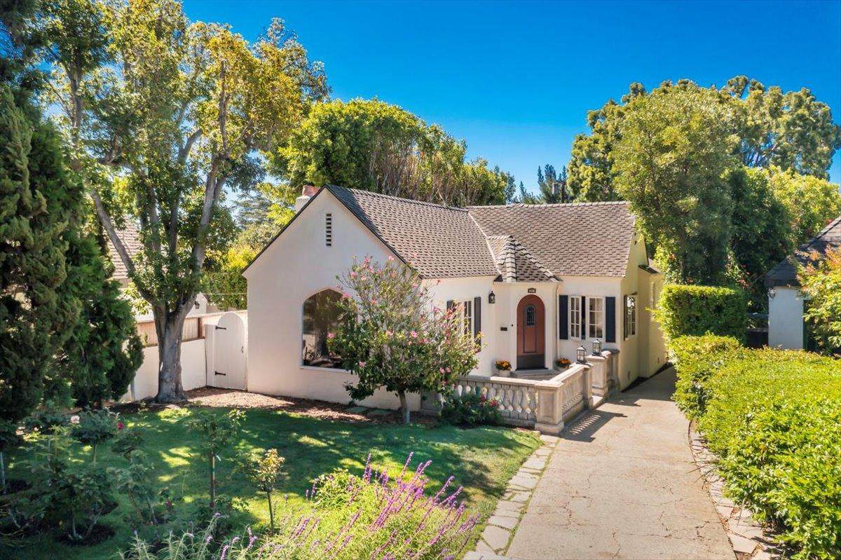 3109 Calle Cedro - Photo 1