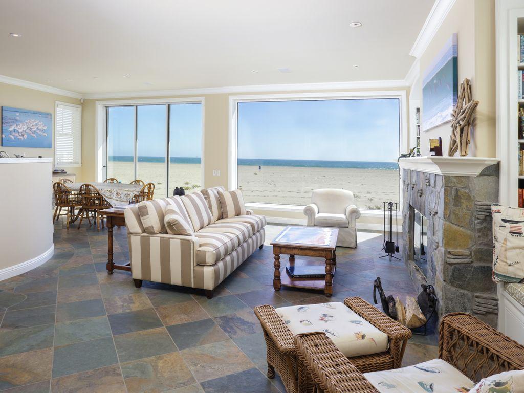 3705 Ocean Dr - Photo 1