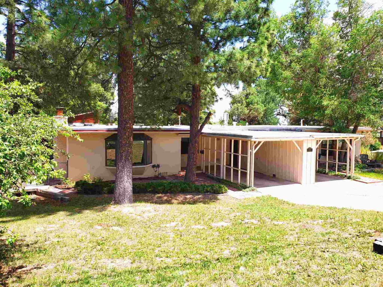 940 49th - Photo 1