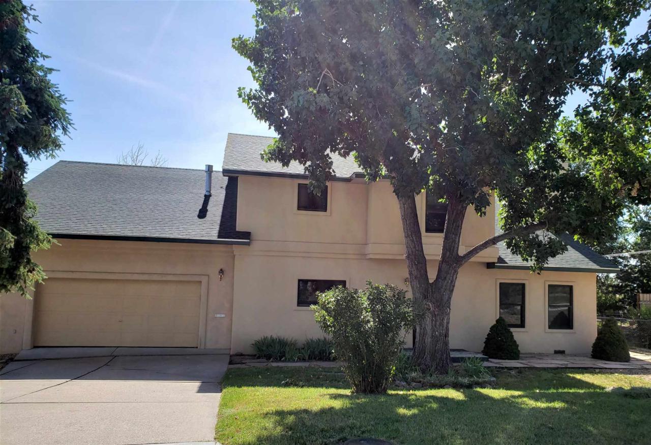 752 46th - Photo 1