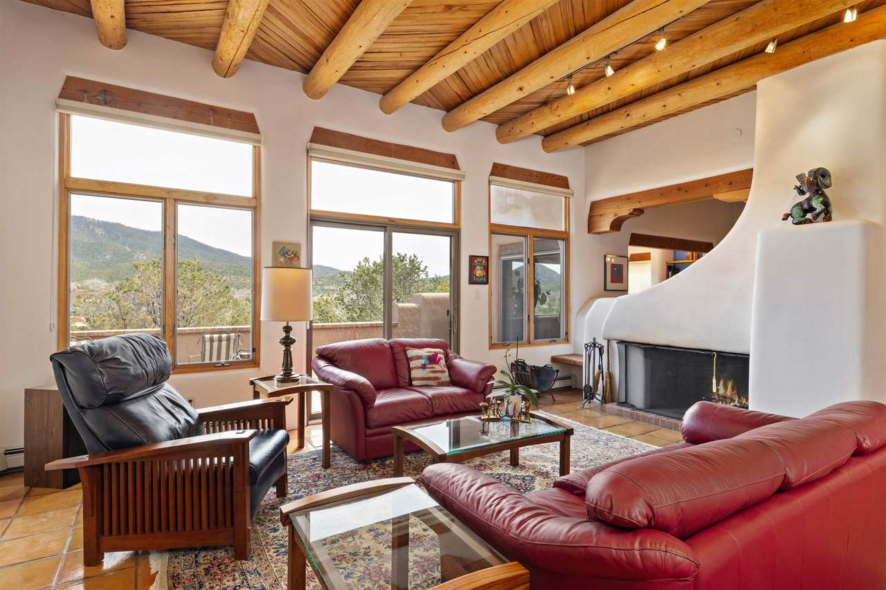 597 Monte Alto - Photo 1