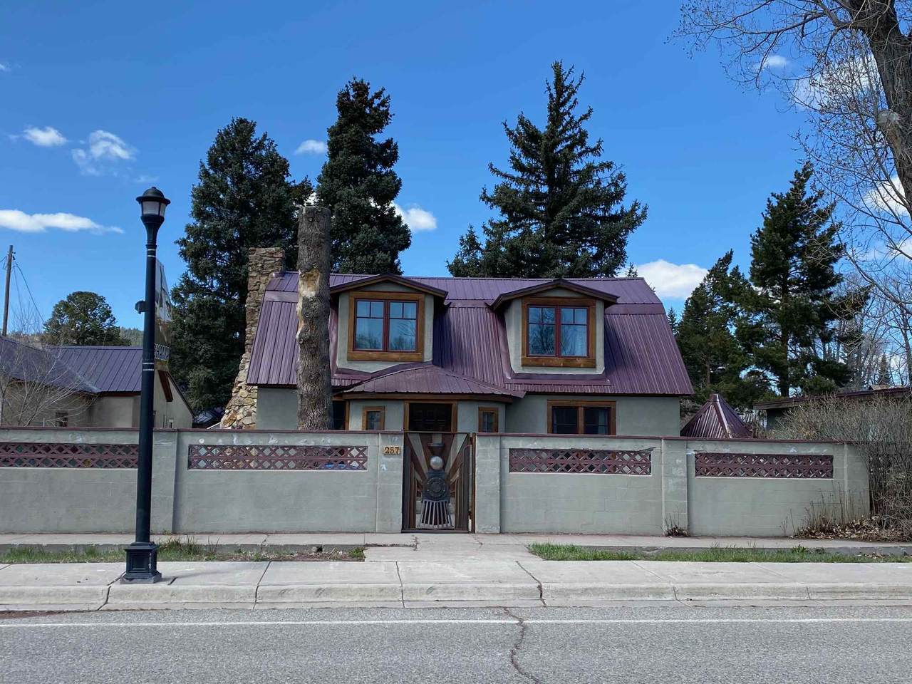 257 Terrace Ave - Photo 1
