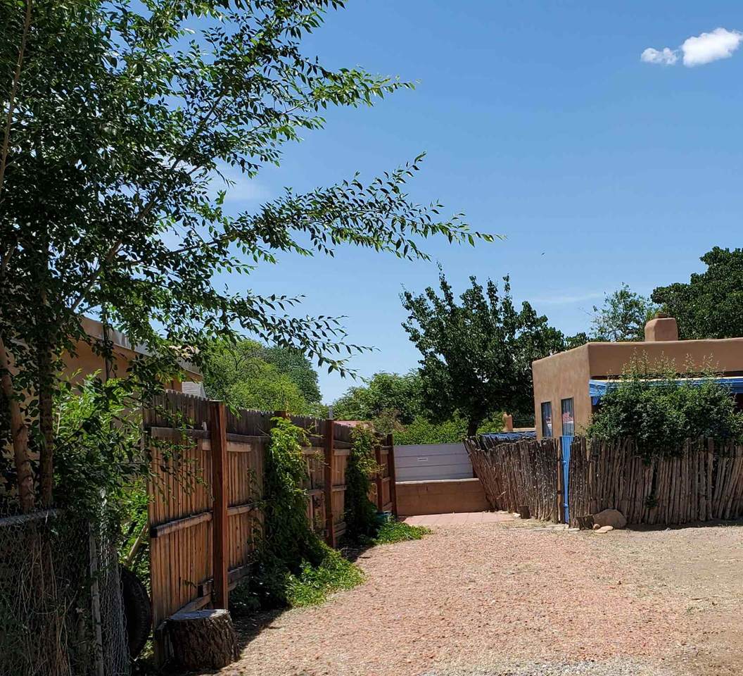 616 1/2 Camino Santa Ana - Photo 1