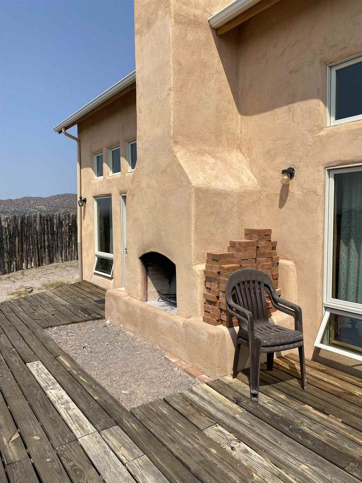 21 Ray Road - Photo 1