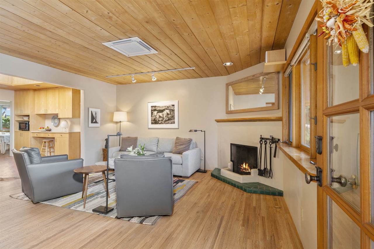 1021 Camino Redondo - Photo 1