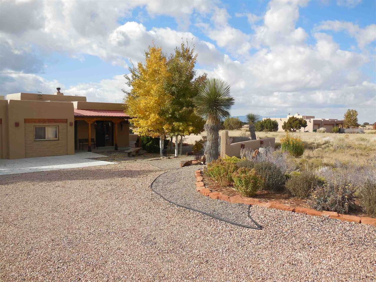 102 La Paz Loop - Photo 1