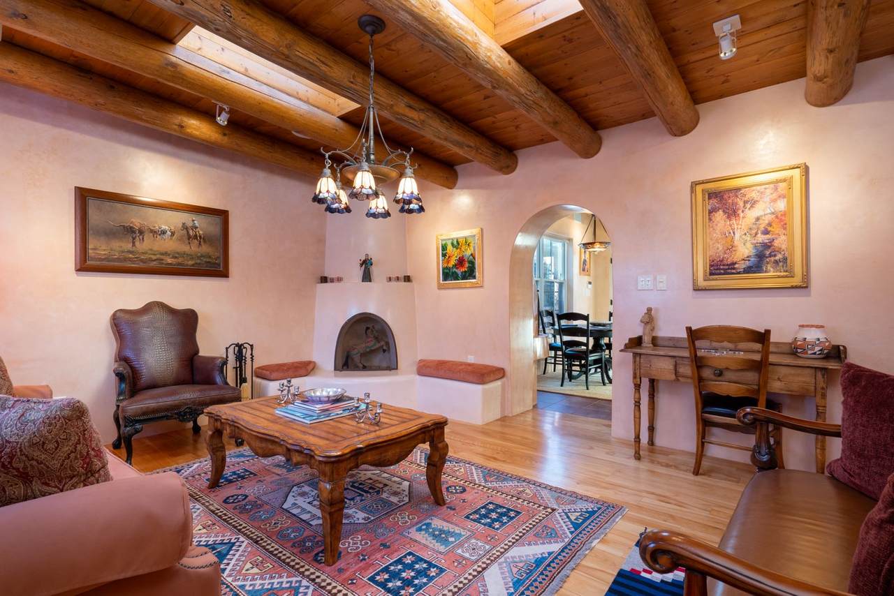 808 Galisteo Street - Photo 1