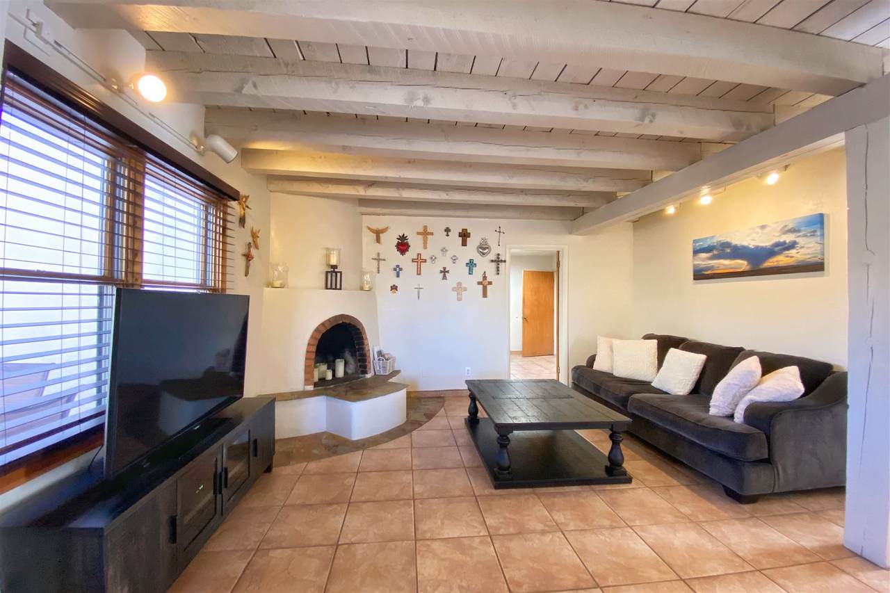 1043 Don Diego - Photo 1
