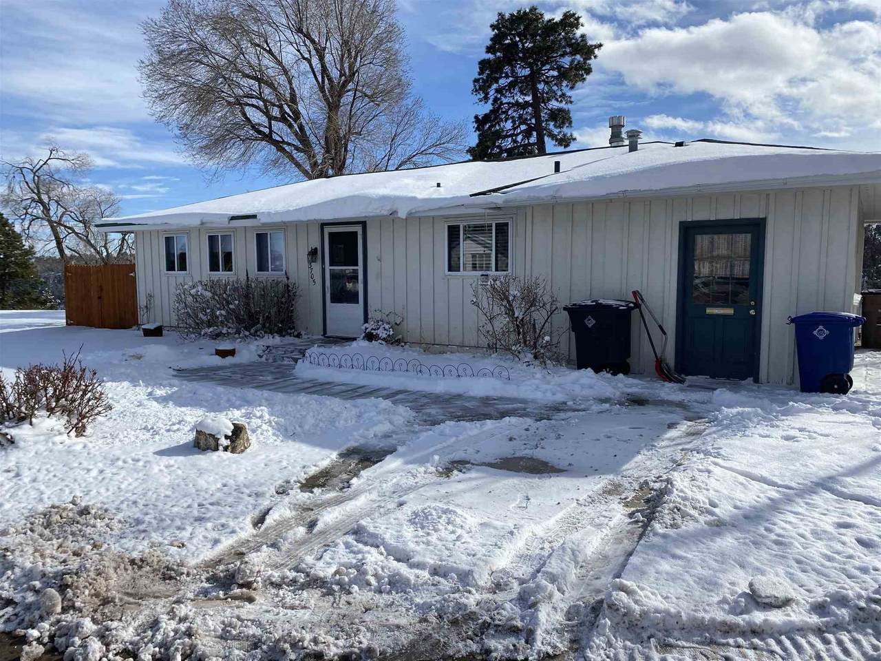 3705 Trinity Dr - Photo 1