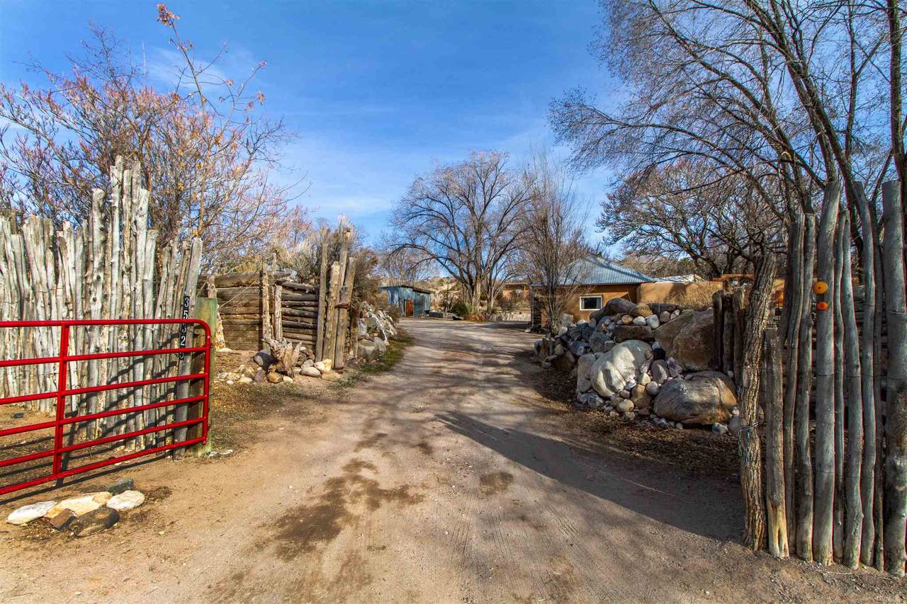 35325 U.S. Highway 285 - Photo 1