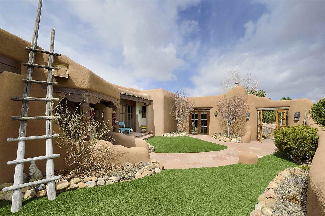 18 Green Meadow Loop - Photo 1