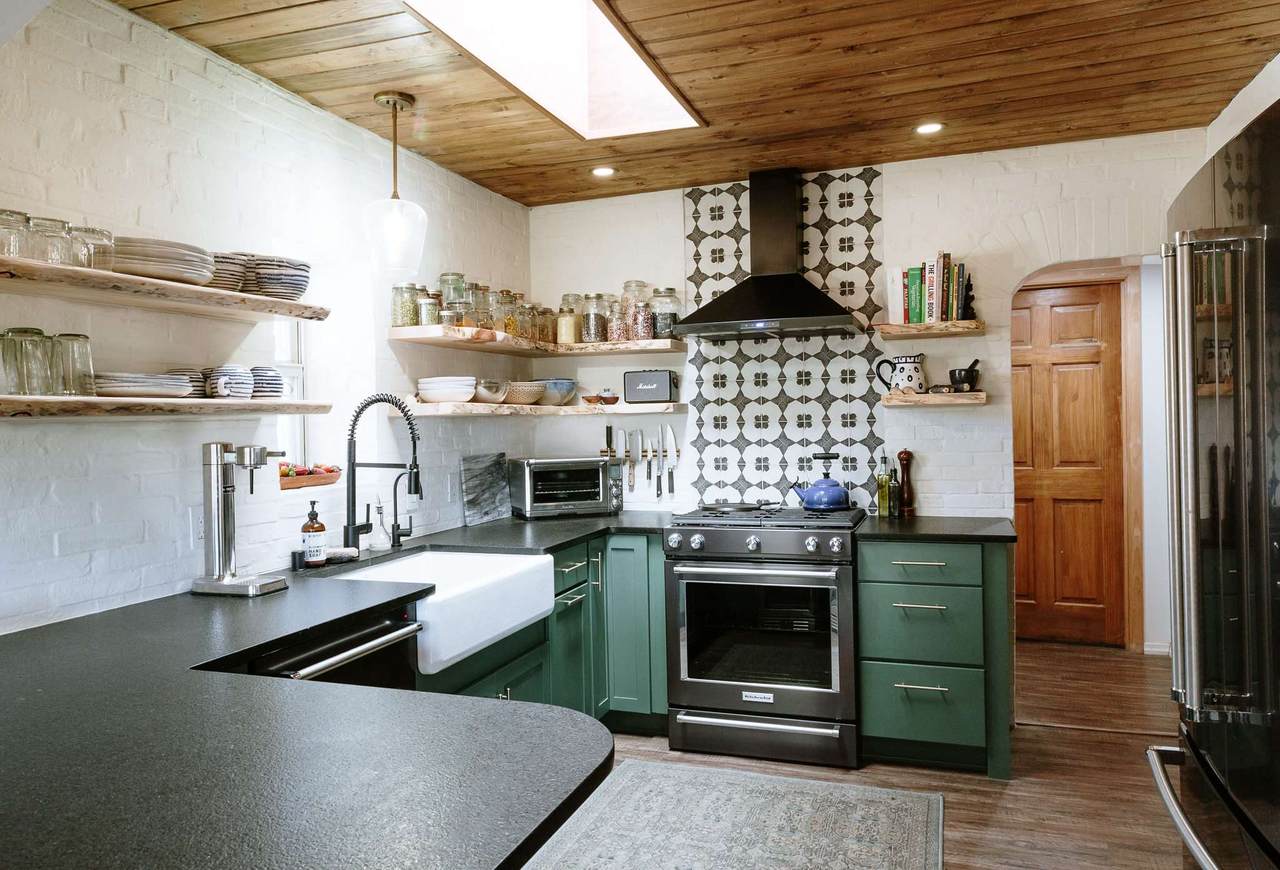 1841 Mann St - Photo 1
