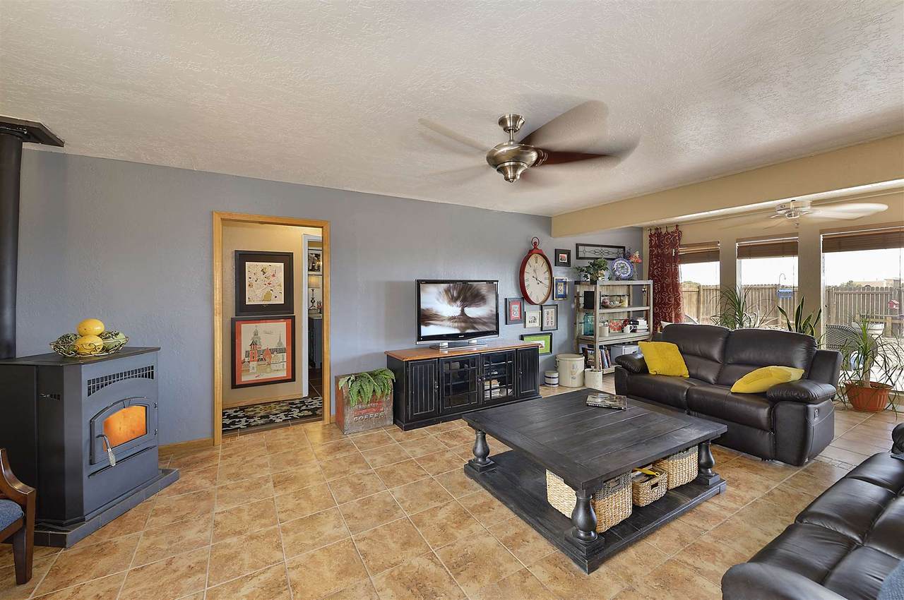 21 Lucero Rd - Photo 1