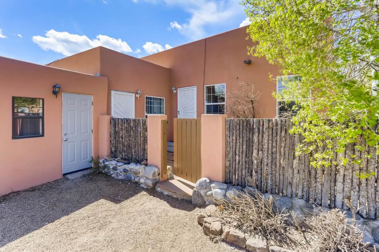 1108 Camino Sierra Vista - Photo 1