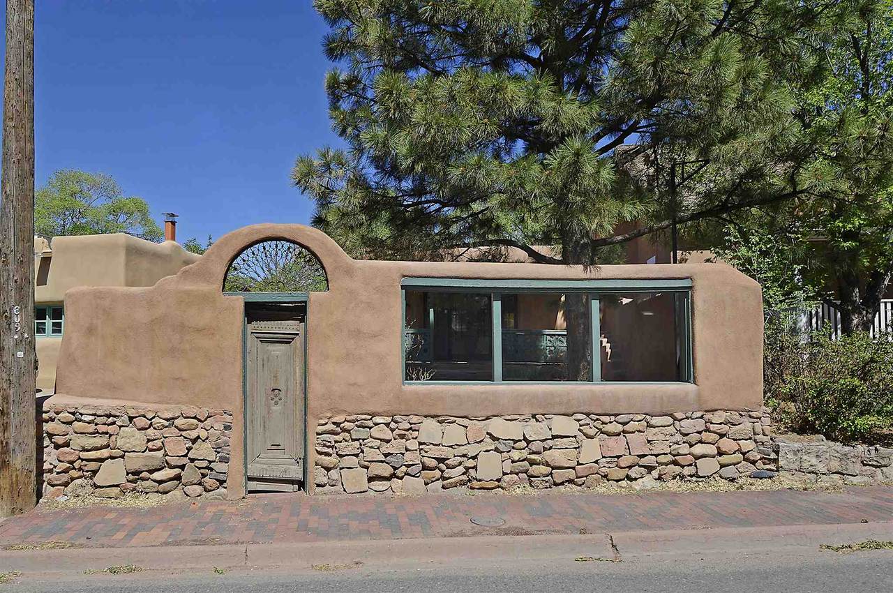 611 Old Santa Fe Trail Res - Photo 1