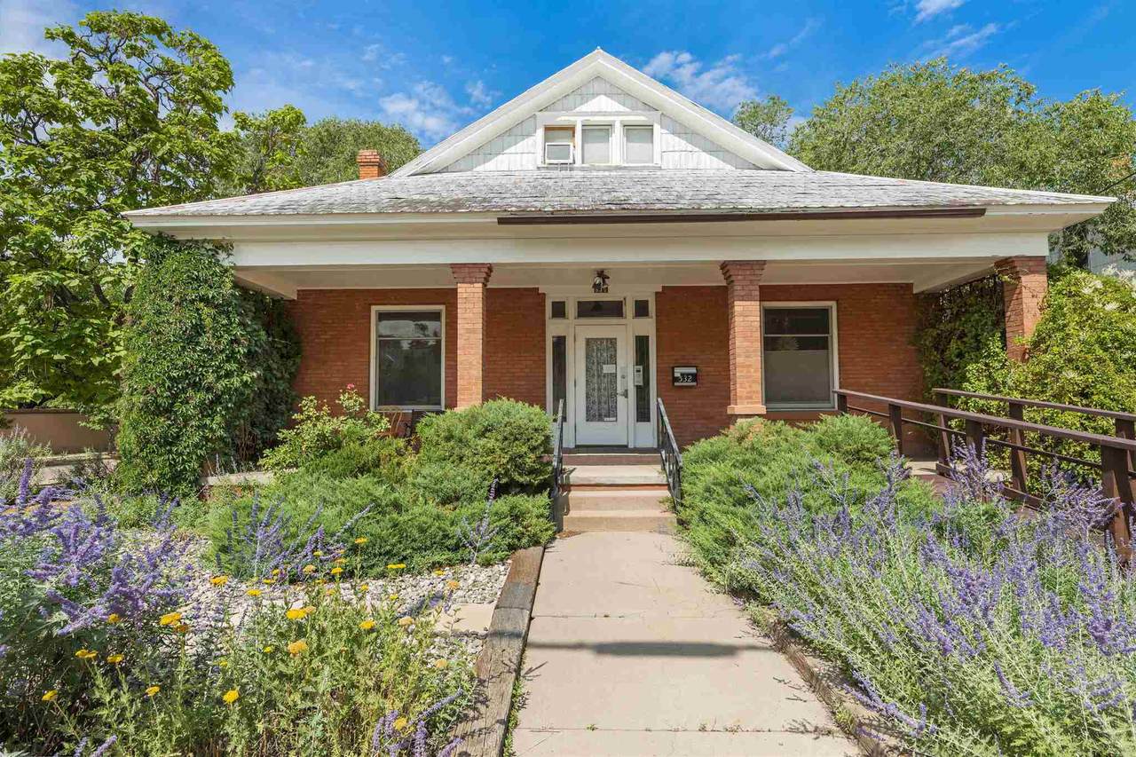 532 Don Gaspar Avenue - Photo 1