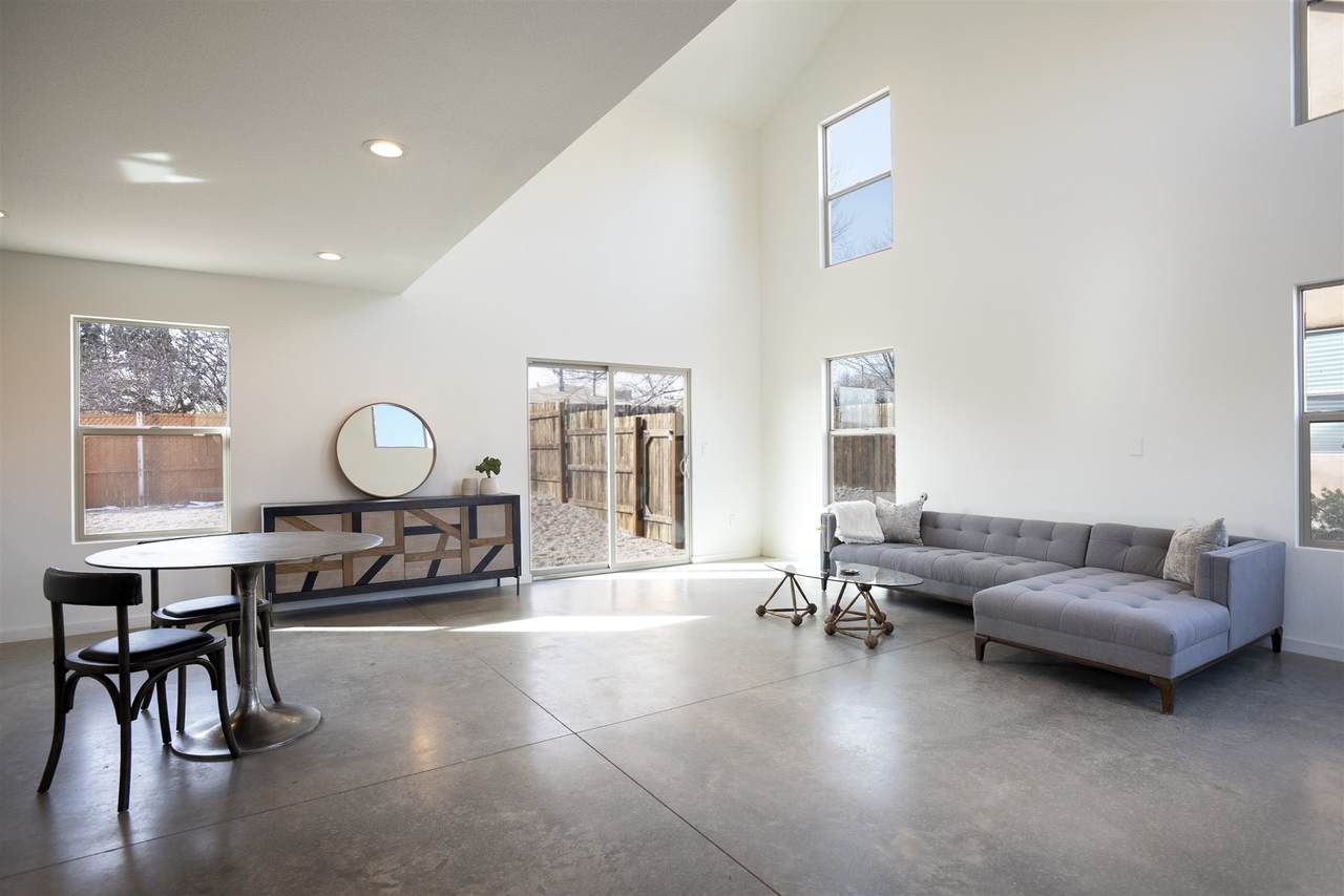 2180 Alameda Street - Photo 1