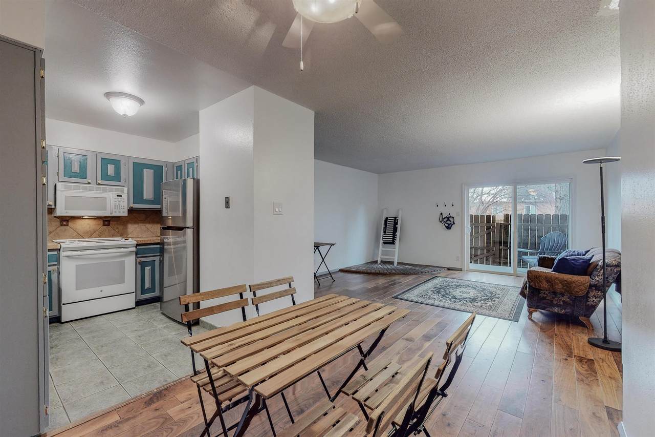 3055 Trinity Dr - Photo 1