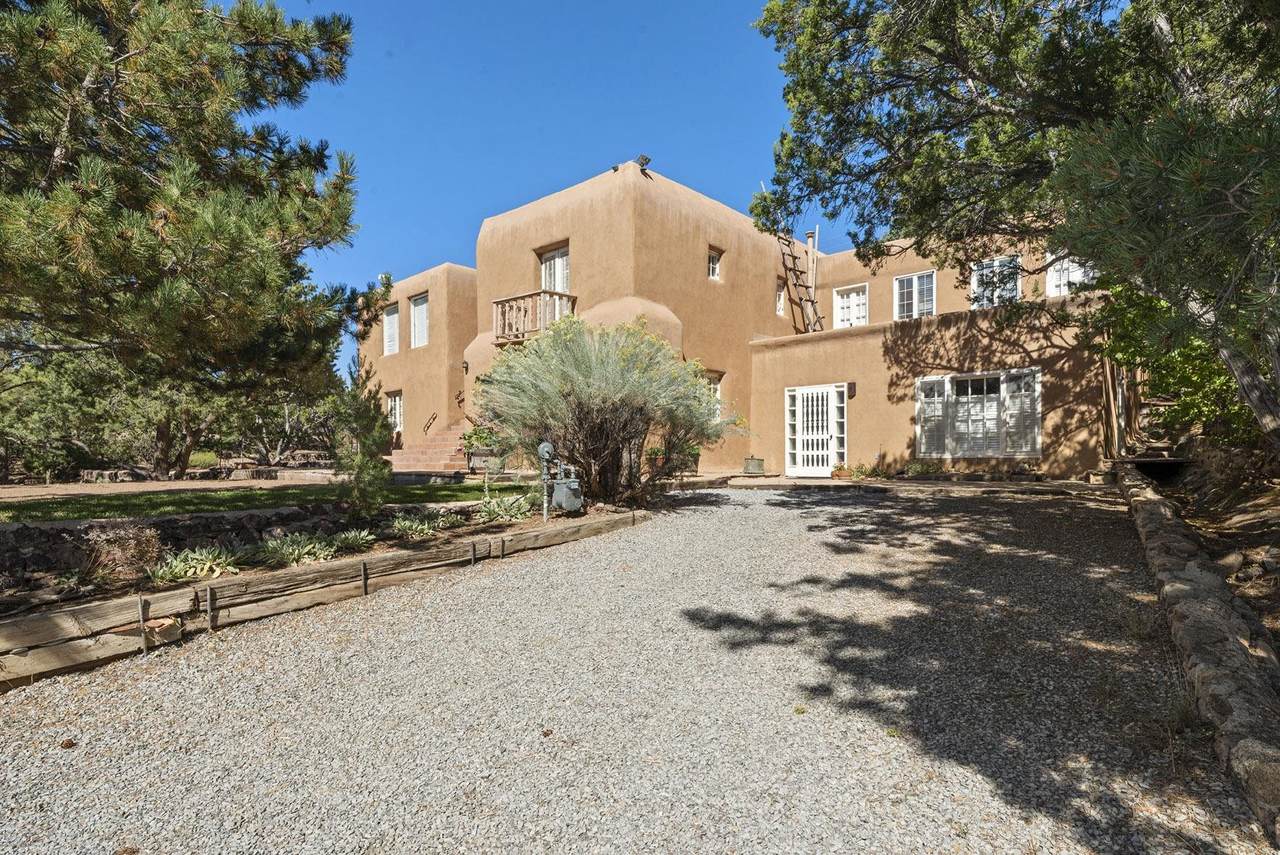 184 Tesuque Village - Photo 1