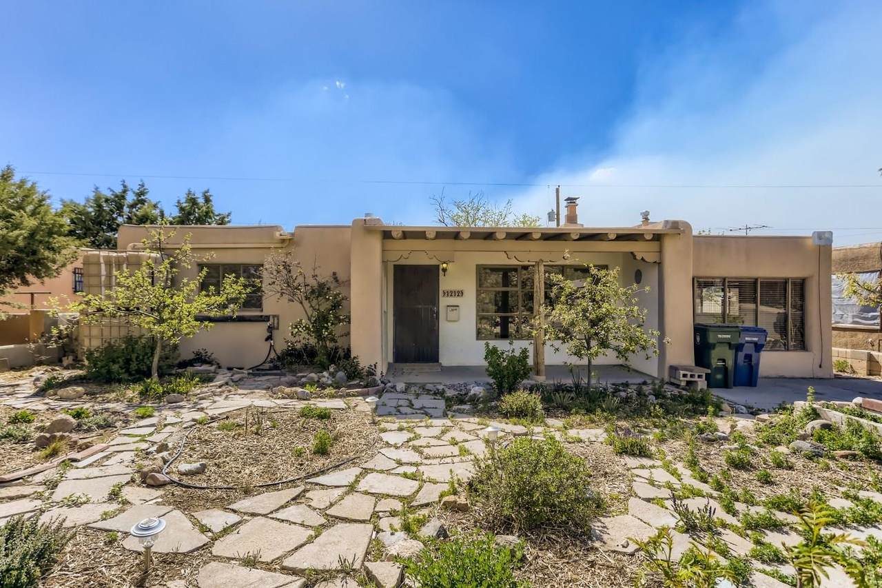 1212 Maclovia - Photo 1