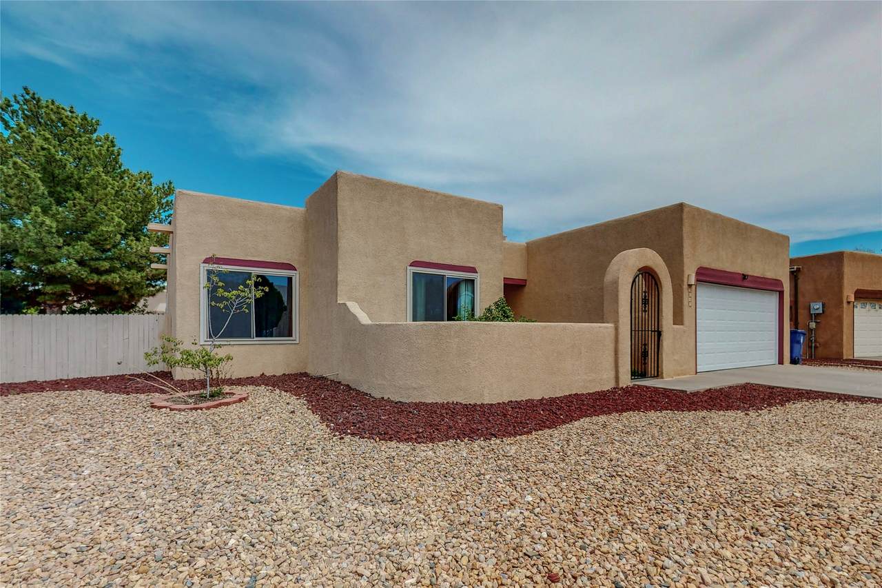 7507 Sagebrush - Photo 1