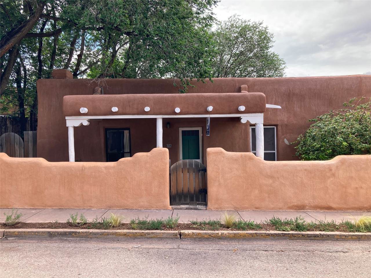 654 Galisteo Street - Photo 1