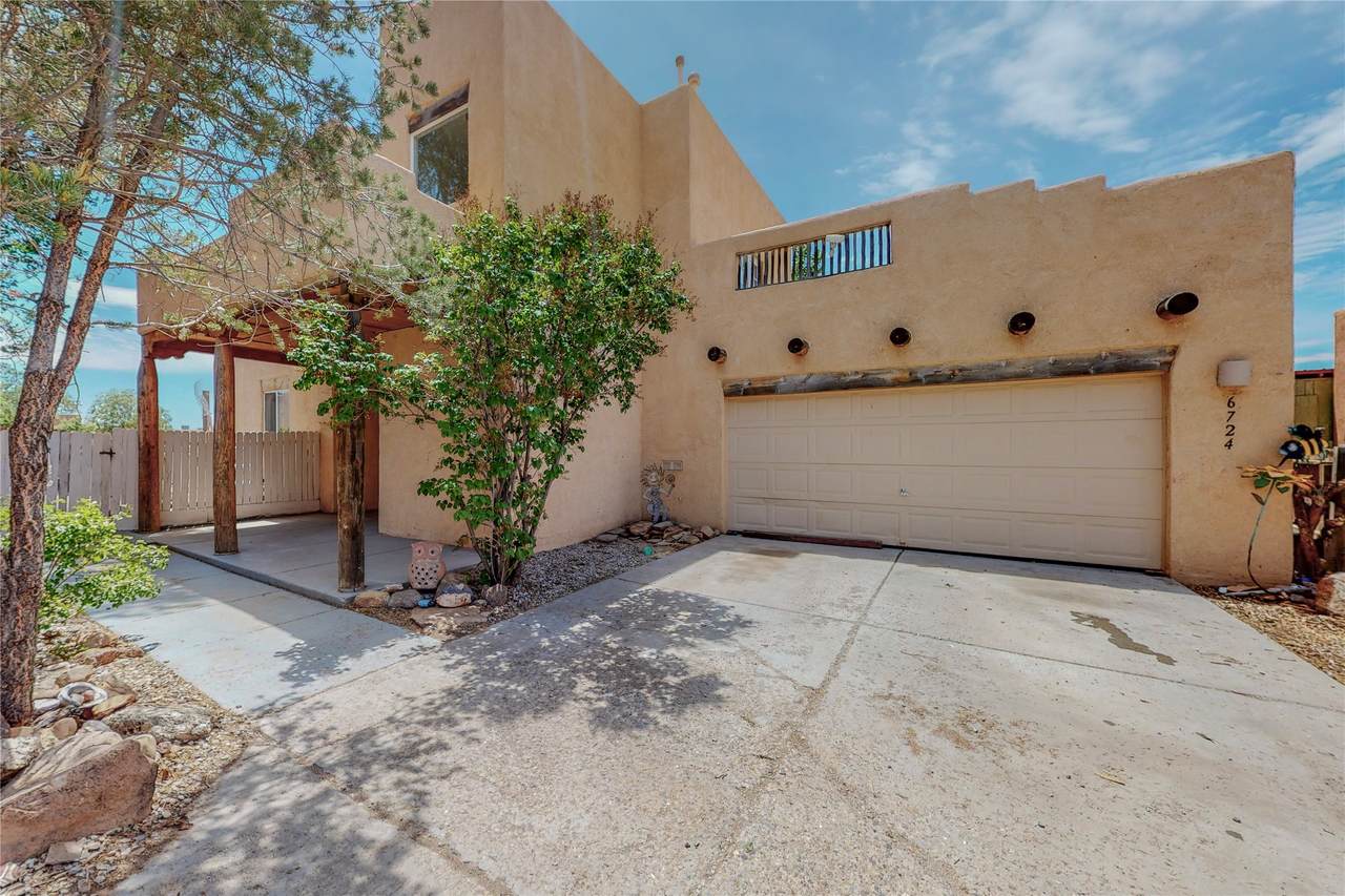 6724 Camino Rojo - Photo 1