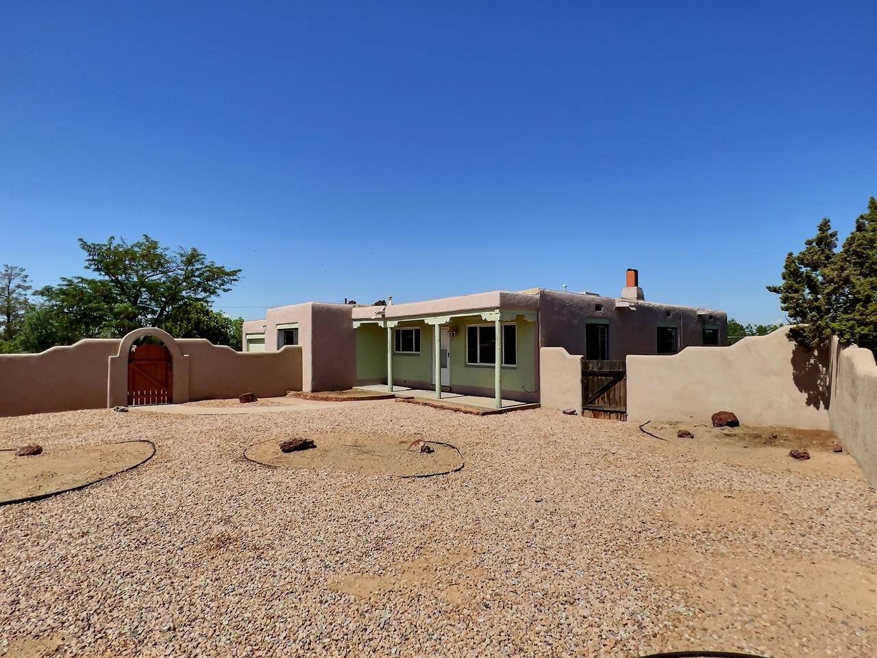 102 Mateo Circle N - Photo 1