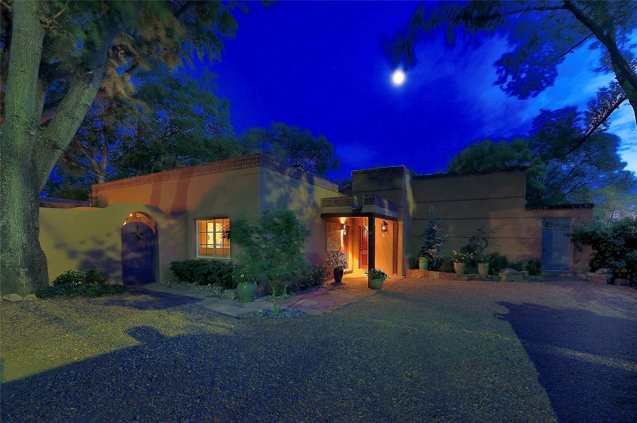 840 Palace Avenue - Photo 1