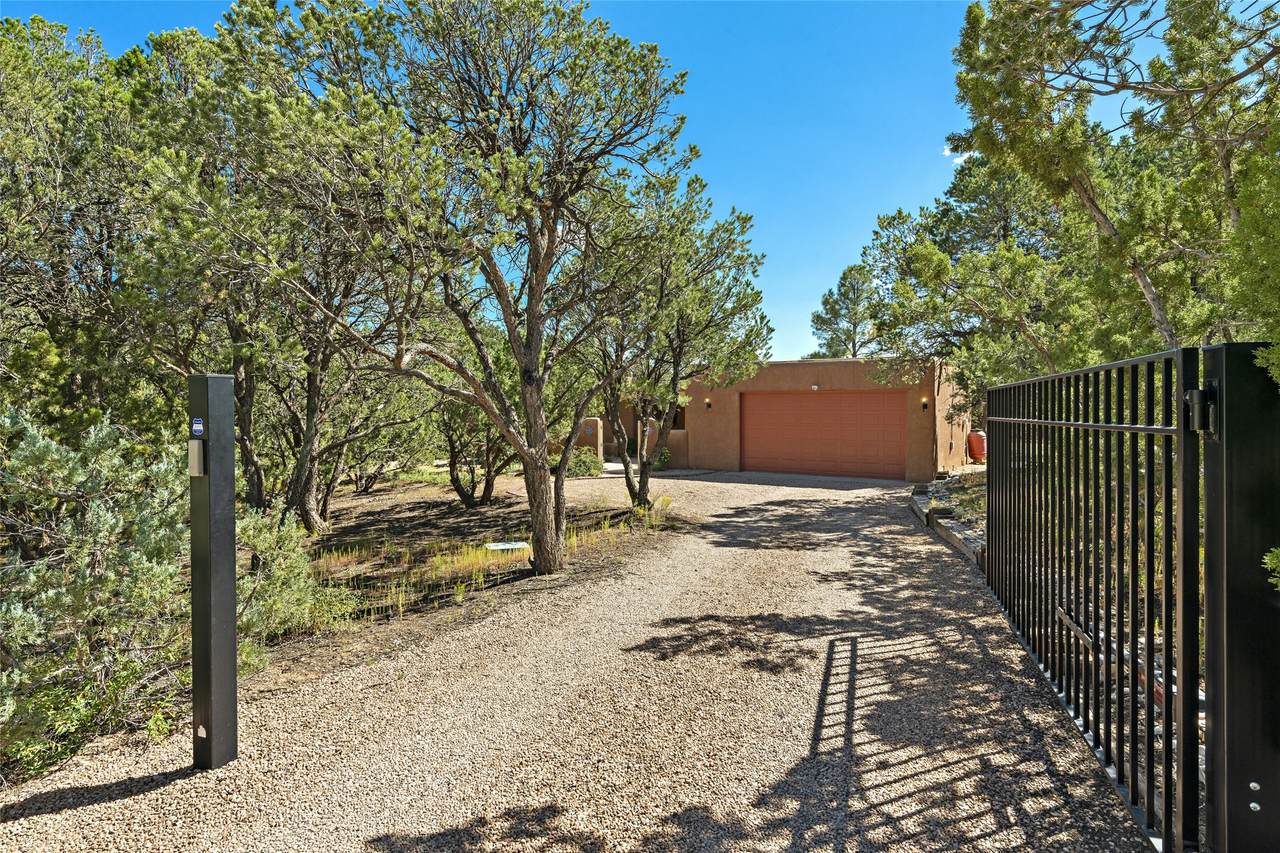 934 Old Bridge Ct. - Photo 1