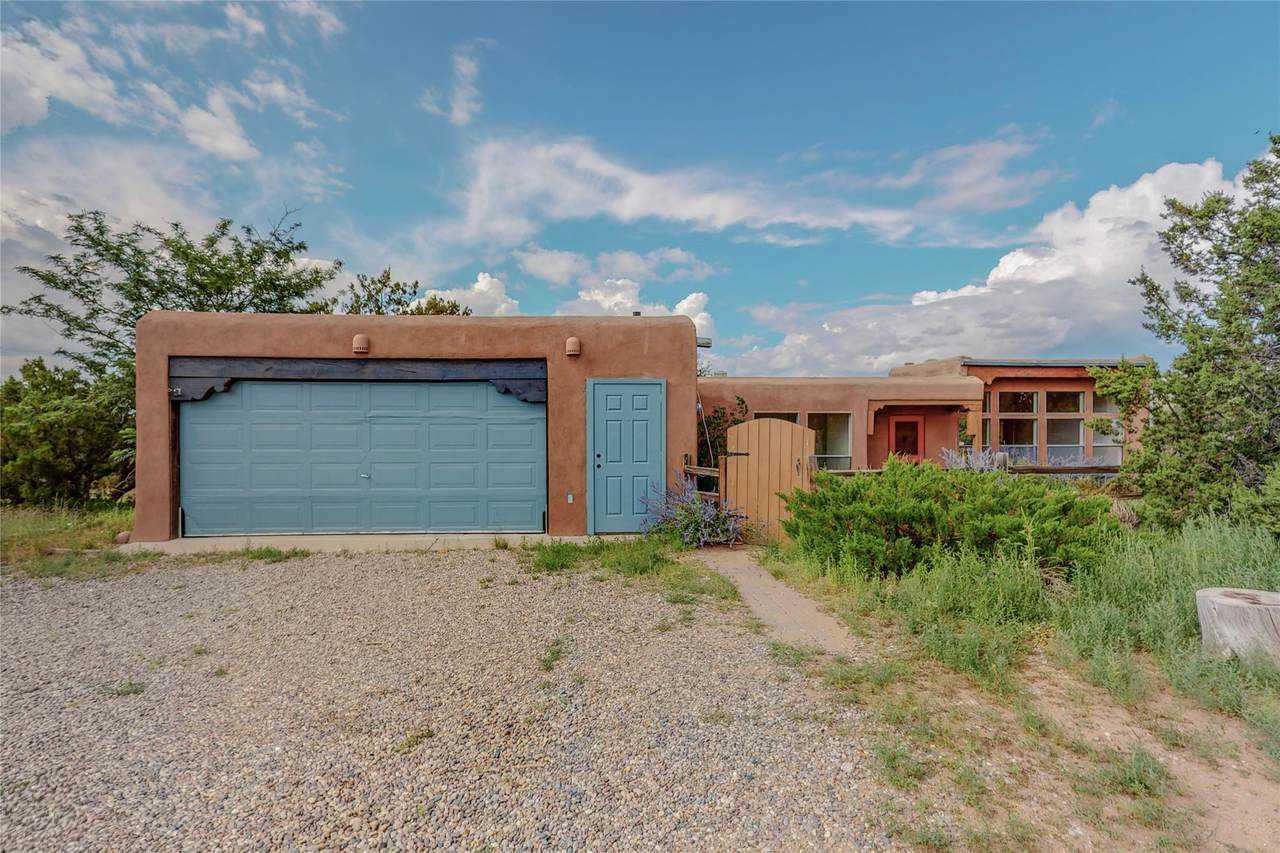 6 Fonda Ct - Photo 1