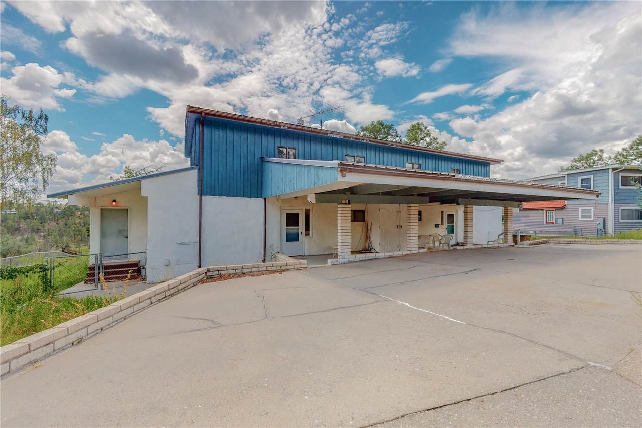 3121 Villa St - Photo 1