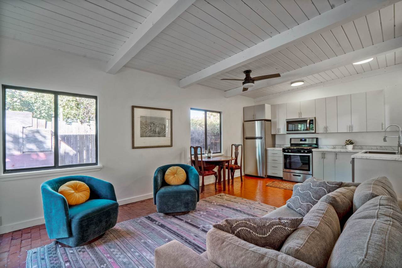 730 Columbia Street - Photo 1