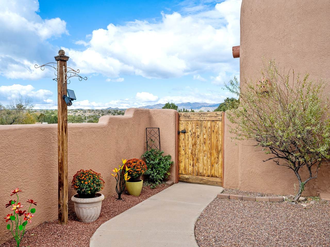 6504 Horseshoe Drive - Photo 1