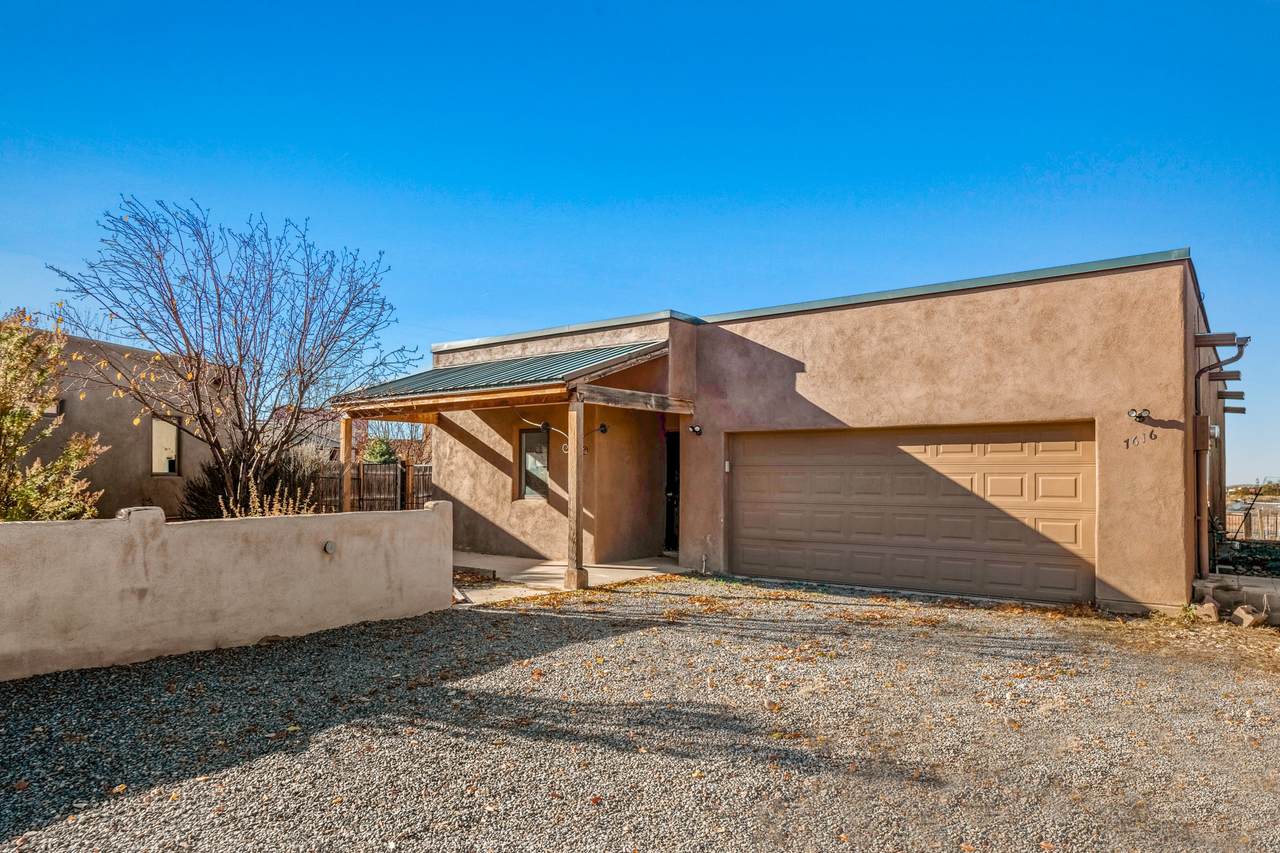 7616 Mesa Del Oro Lane - Photo 1