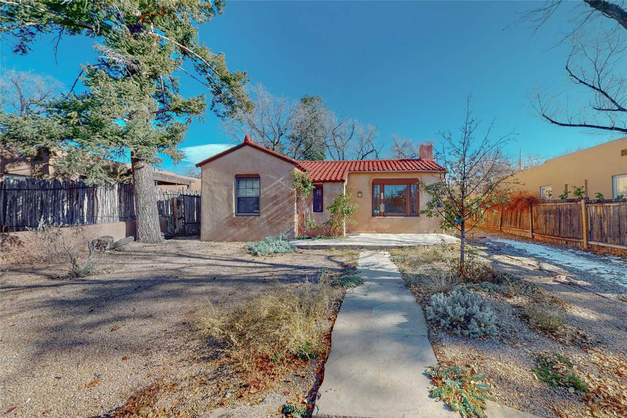 725 Gildersleeve - Photo 1