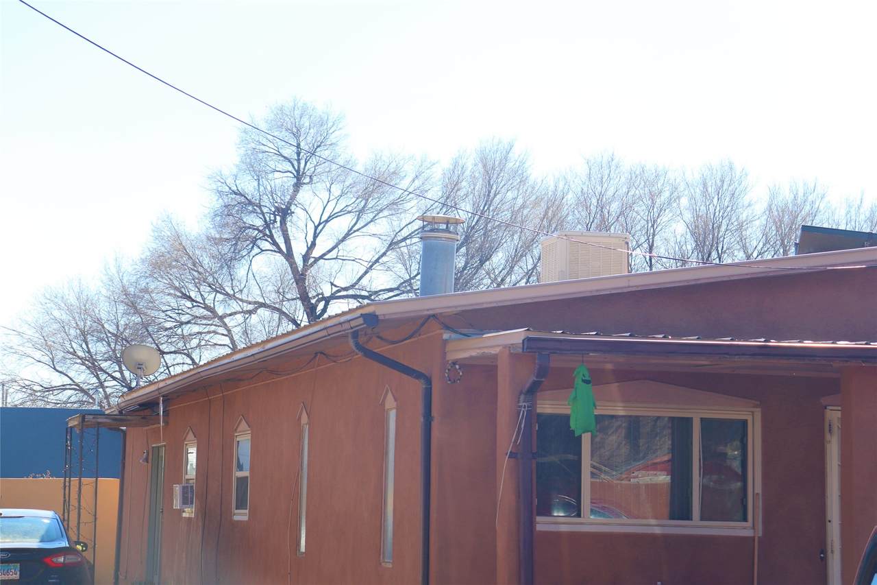1536 1/2 Hickox Street - Photo 1