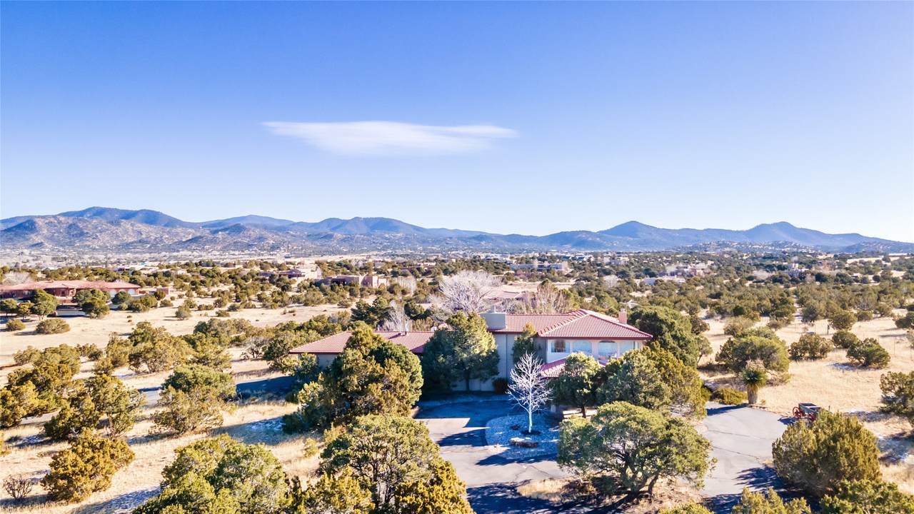 16 Toro Lane - Photo 1