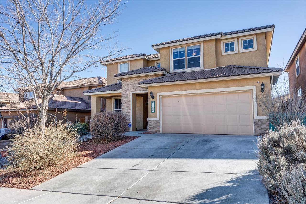 7125 Fairbanks Dr Ne - Photo 1