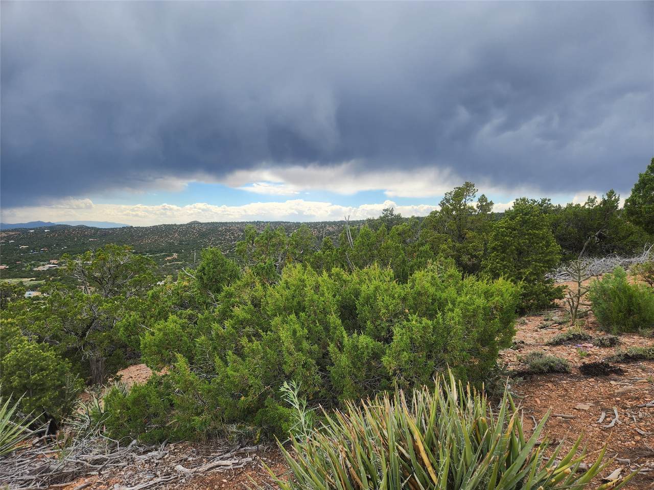 https://bt-photos.global.ssl.fastly.net/santafe/1280_boomver_1_202338366-2.jpg