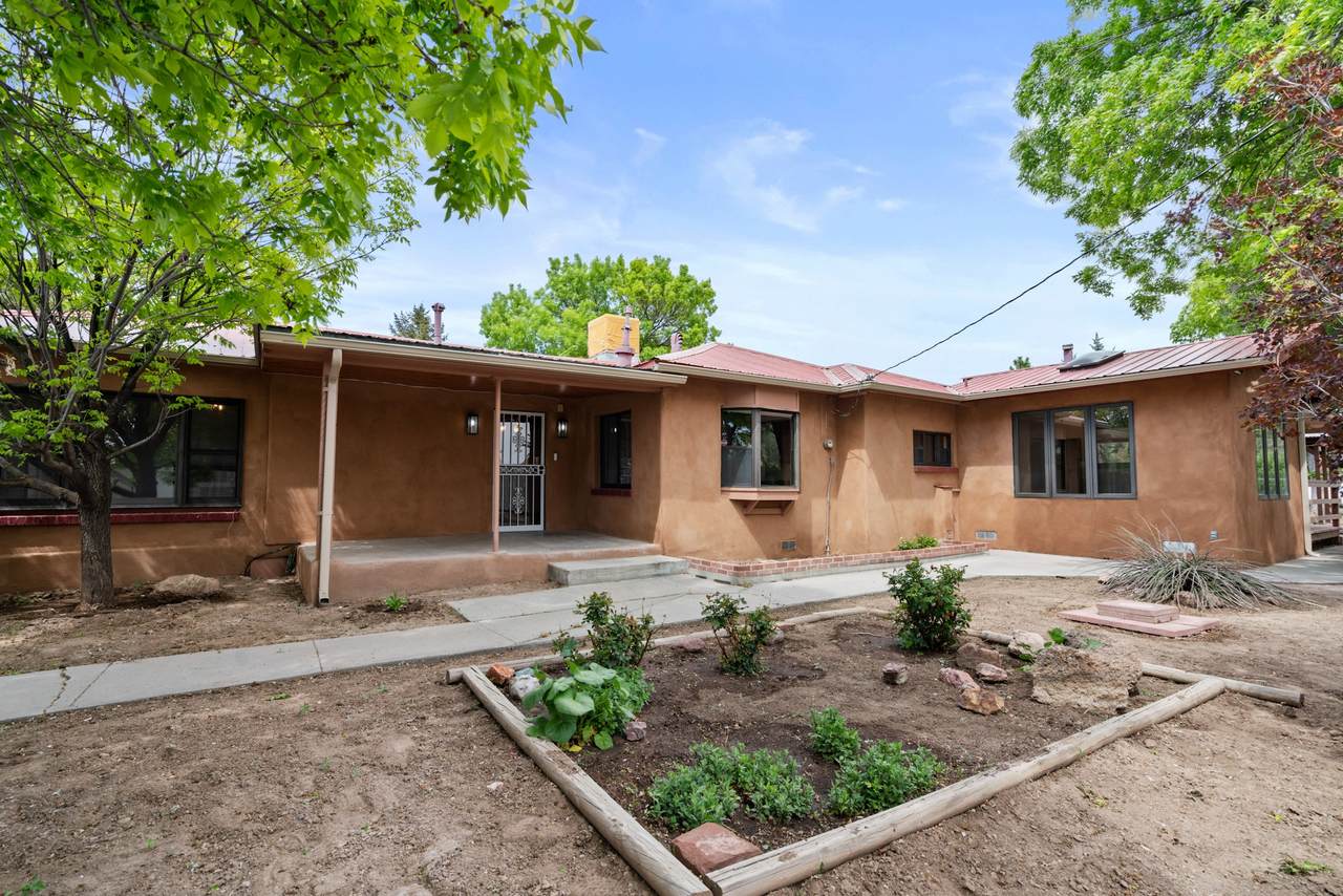 1125 Birch Lane - Photo 1
