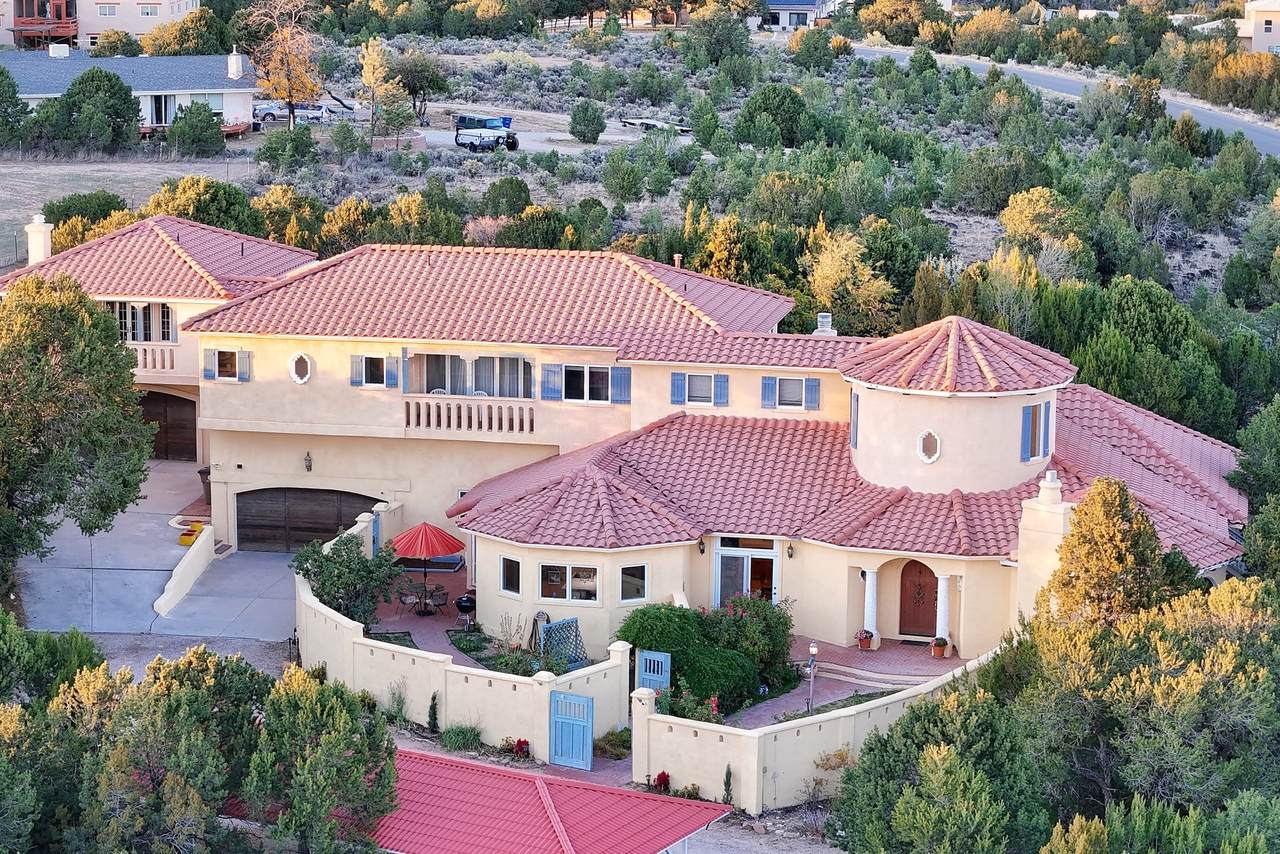 135 La Senda Road - Photo 1