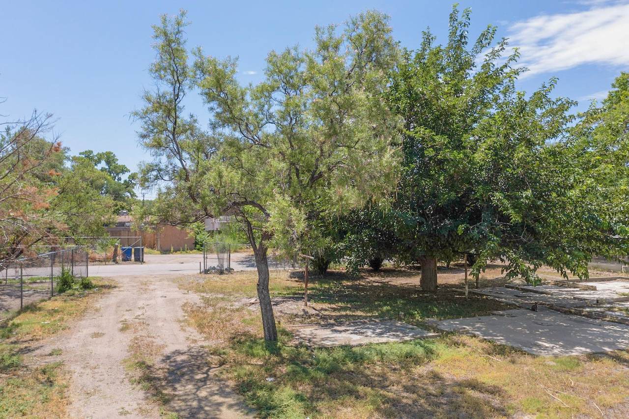 804 Cromwell Avenue - Photo 1