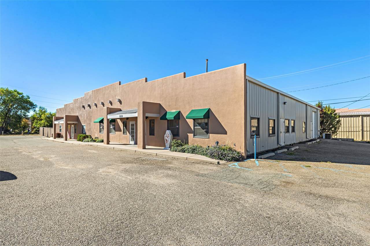 1216 Parkway Drive - Photo 1