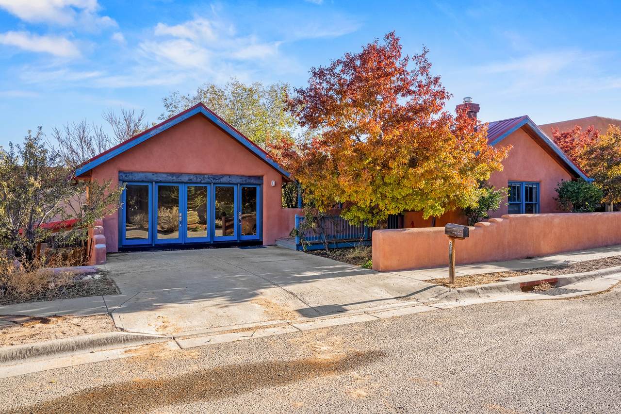 258 Vuelta Roble - Photo 1
