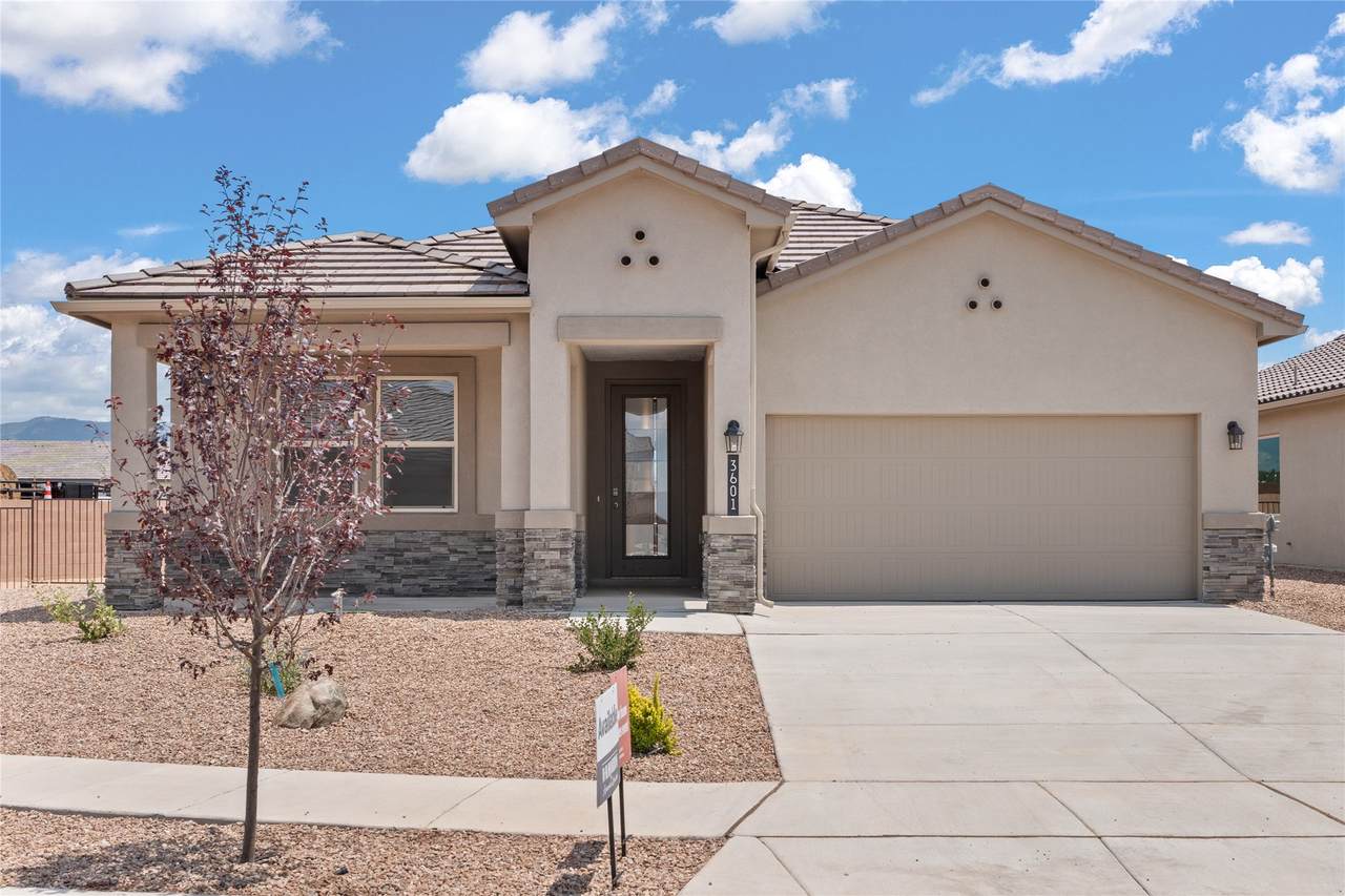 3153 Vista Luna - Photo 1