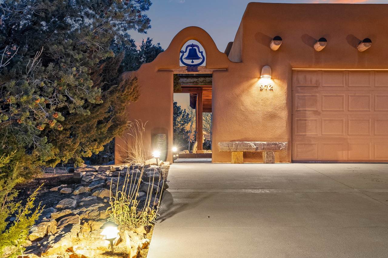 https://bt-photos.global.ssl.fastly.net/santafe/1280_boomver_1_202500477-2.jpg