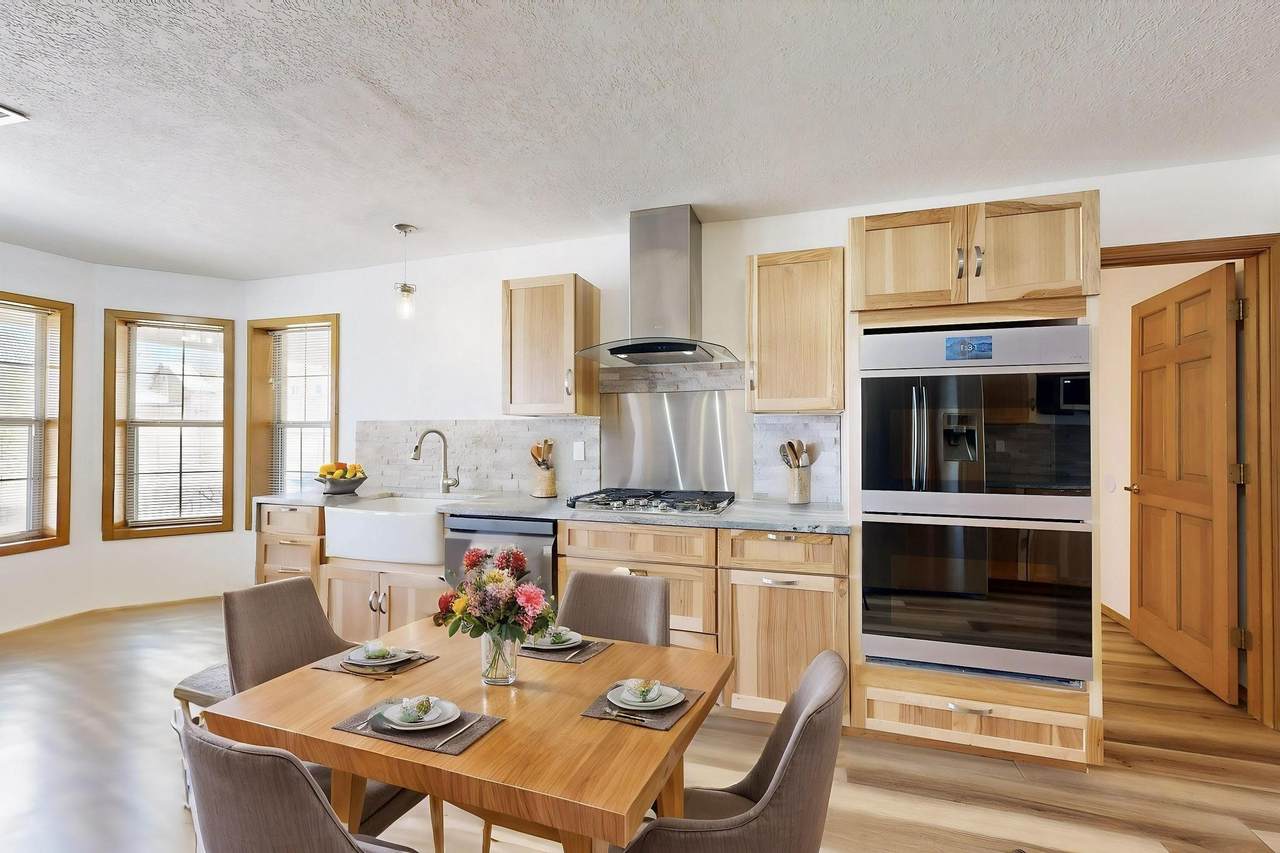 11407 Coronado Avenue - Photo 1