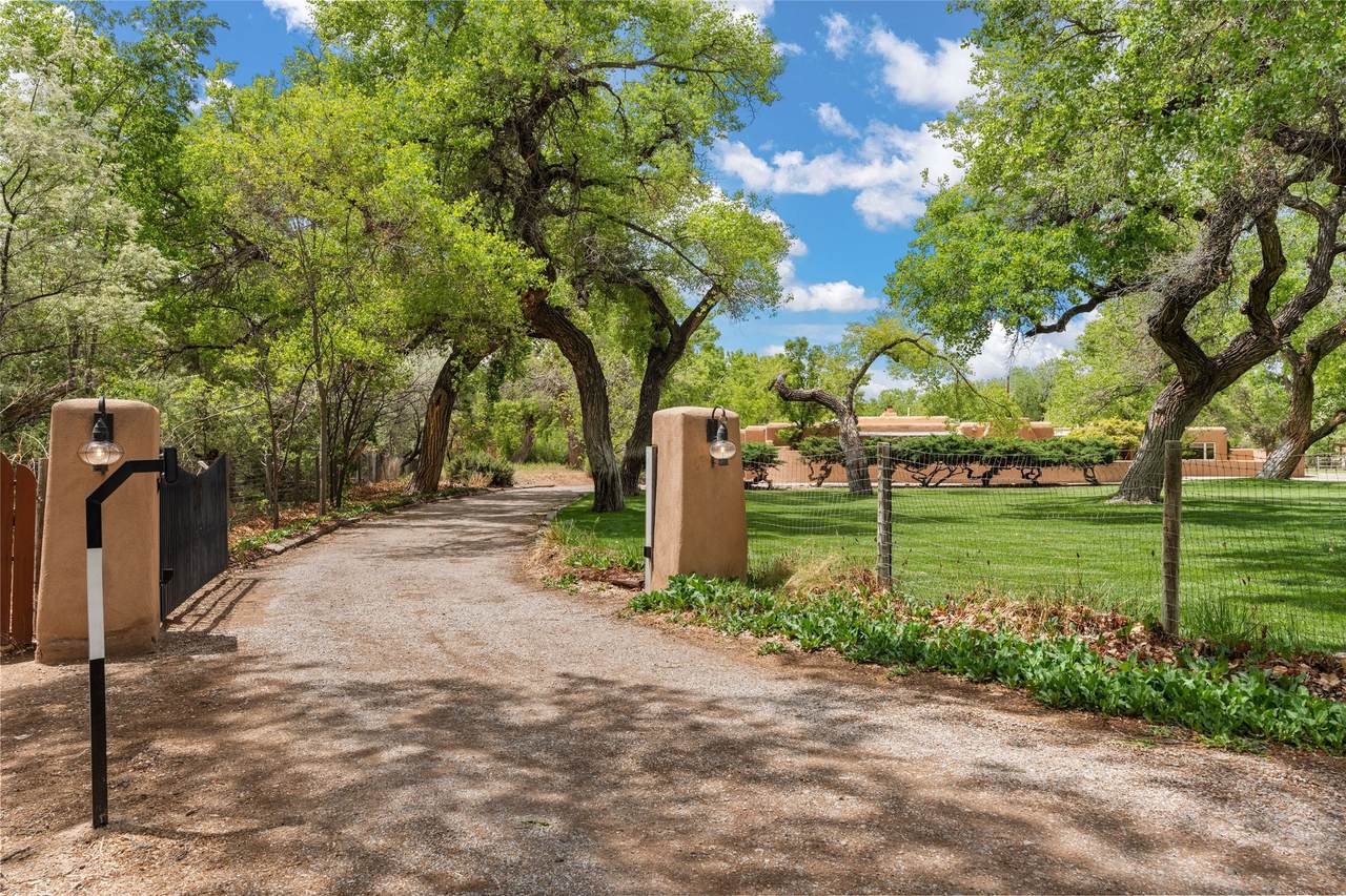 384 Chaparral Lane - Photo 1